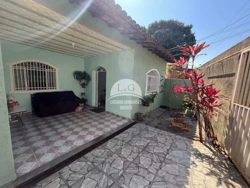 Casa com 5 quartos — Venda Nova, Belo Horizonte