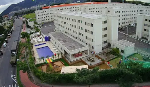 Apartamento com 2 Quartos para alugar, 48m² no Colina de Laranjeiras, Serra