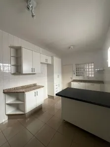 Casa com 5 Quartos para alugar, 180m² no Vila Santa Cruz, São José do Rio Preto