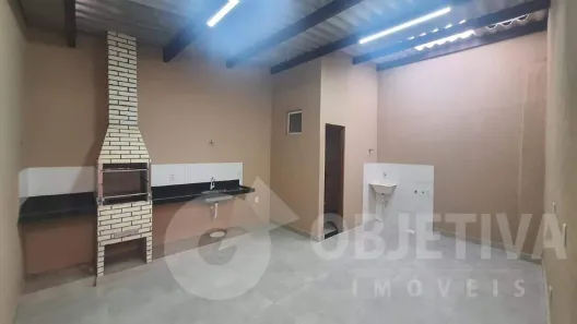 Casa com 2 Quartos para alugar, 95m² no Shopping Park, Uberlândia