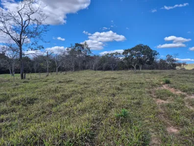 Fazenda/Sítio à venda, 300000m² no Área Rural de Unaí, Unaí