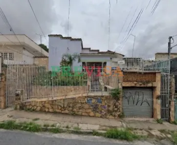 Casa com 3 Quartos à venda, 300m² no Sagrada Família, Belo Horizonte