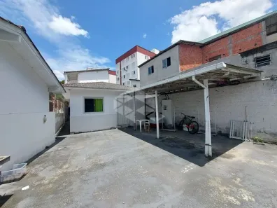 Casa com 1 Quarto para alugar, 30m² no Trindade, Florianópolis