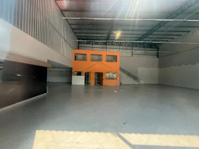 Prédio Comercial com 1 Quarto para alugar, 750m² no Jardim Godoy, Bauru