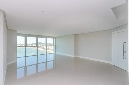 Apartamento com 3 Quartos à venda, 164m² no Pioneiros, Balneário Camboriú