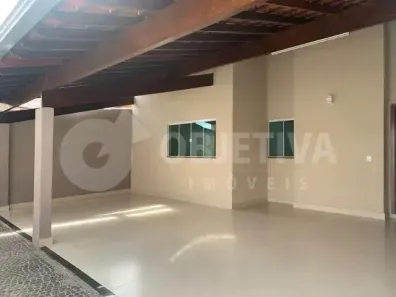 Casa com 3 Quartos à venda, 219m² no Segismundo Pereira, Uberlândia