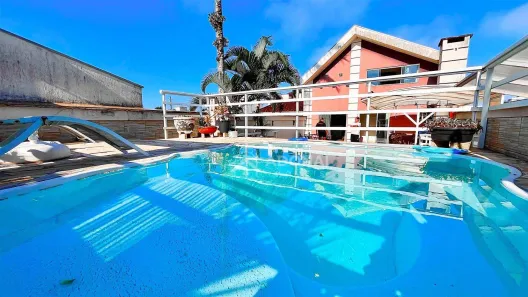 Casa com 4 Quartos à venda, 300m² no Centro, Guaratuba