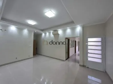 Casa com 2 Quartos à venda, 339m² no Vila Maria Helena, Uberaba