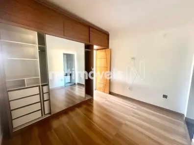 Casa com 4 Quartos à venda, 230m² no Santa Efigênia, Belo Horizonte