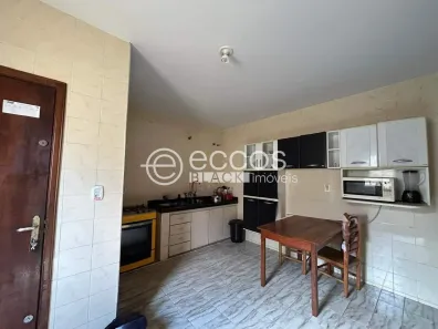 Casa com 3 Quartos à venda, 262m² no Saraiva, Uberlândia