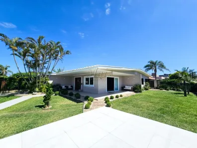 Casa com 3 Quartos à venda, 230m² no XANGRI-LÁ, Xangri-lá