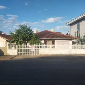 Casa com 3 Quartos à venda, 190m² no Costa e Silva, Joinville