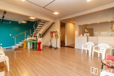 Imóvel Comercial à venda, 193m² no Vila Ipiranga, Porto Alegre