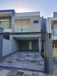Sobrado com 3 Quartos à venda, 161m² no Vinhedos, Caxias do Sul