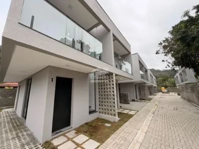 Sobrado com 2 Quartos à venda, 62m² no Balneário Caiobá, Matinhos