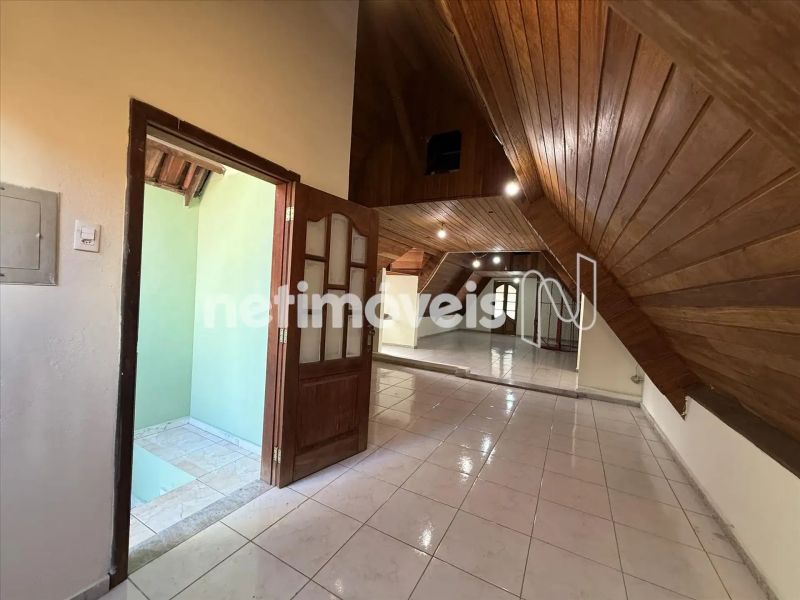 Casa com 3 quartos — Sagrada Família, Belo Horizonte