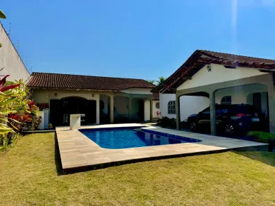 Casa com 3 Quartos à venda, 247m² no Chácara Glória, Itanhaém