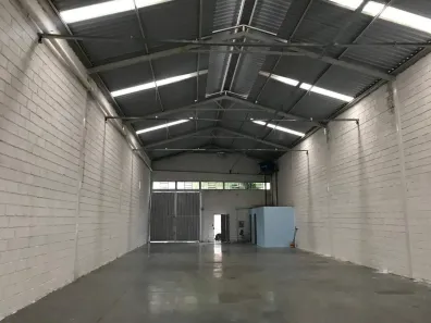 Galpão/Depósito/Armazém para alugar, 400m² no São Francisco, Belo Horizonte