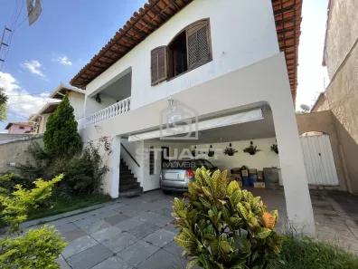 Casa com 3 Quartos à venda, 233m² no Santa Amélia, Belo Horizonte