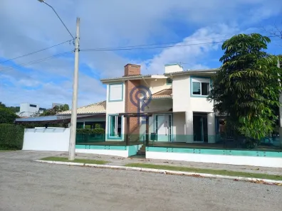 Casa com 4 Quartos para alugar, 300m² no Jurerê, Florianópolis
