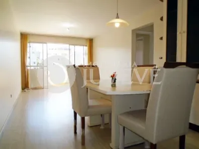 Apartamento com 2 Quartos à venda, 86m² no Ahú, Curitiba
