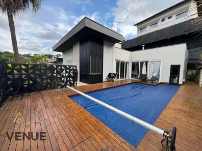 Casa de Condomínio com 3 Quartos para alugar, 500m² no Arujázinho IV, Arujá