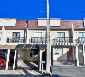 Sobrado com 2 Quartos à venda, 73m² no Uvaranas, Ponta Grossa