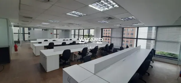 Sala Comercial para alugar, 371m² no Vila Olímpia, São Paulo