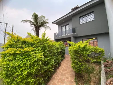 Sobrado com 3 Quartos à venda, 220m² no Uvaranas, Ponta Grossa