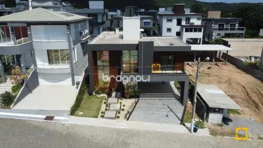 Casa de Condomínio com 3 Quartos à venda, 296m² no Ingleses do Rio Vermelho, Florianópolis