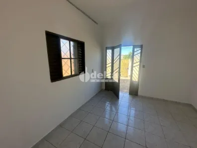 Casa com 3 Quartos à venda, 109m² no Jardim Canaã, Uberlândia