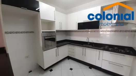 Casa com 2 Quartos para alugar, 70m² no Jardim Pacaembu, Jundiaí