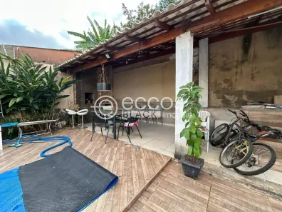Casa com 3 Quartos à venda, 200m² no Pampulha, Uberlândia