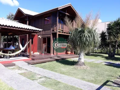 Sobrado com 3 Quartos à venda, 130m² no São João do Rio Vermelho, Florianópolis