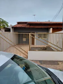 Casa com 3 Quartos à venda, 93m² no Jardim Guararapes, Londrina