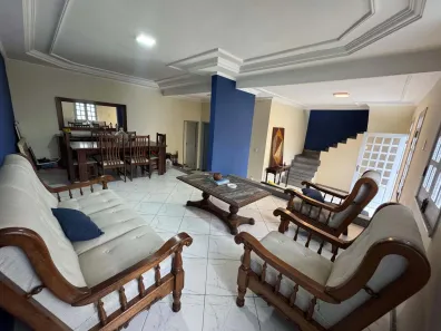 Casa com 5 Quartos à venda, 450m² no Farolândia, Aracaju