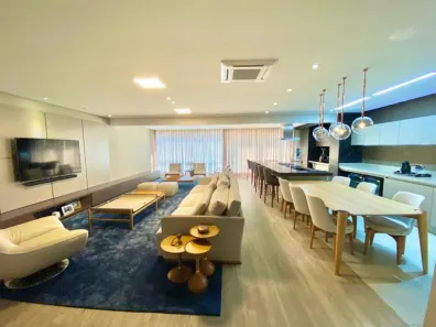 Apartamento com 4 Quartos à venda, 221m² no Zona 01, Maringá