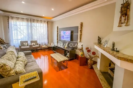 Sobrado com 4 Quartos à venda, 256m² no Estância Velha, Canoas
