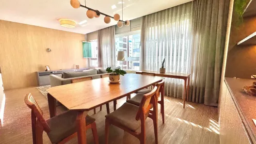 Apartamento com 3 Quartos para alugar, 112m² no Centro, Balneário Camboriú