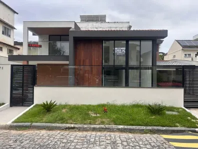 Casa de Condomínio com 4 Quartos à venda, 300m² no Barra da Tijuca, Rio de Janeiro