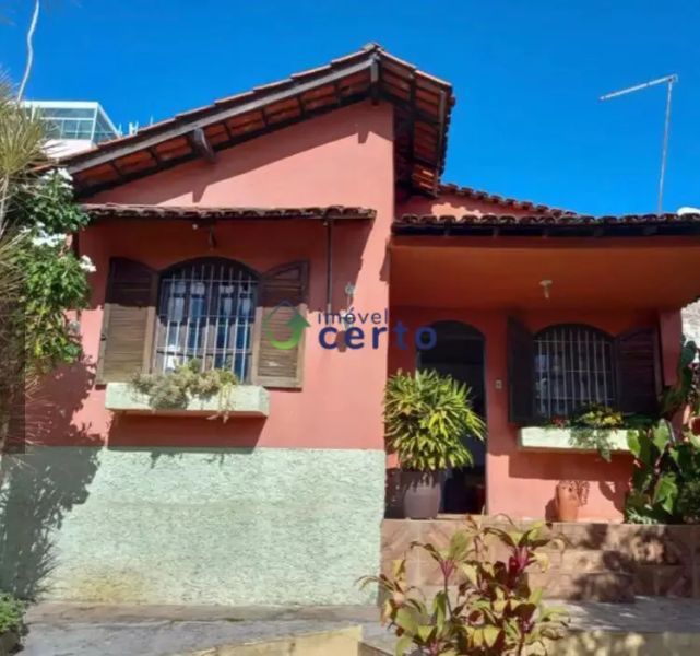 Casa com 3 quartos — Nova Suíssa, Belo Horizonte