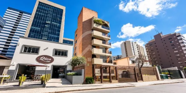 Apartamento com 3 Quartos para alugar, 107m² no Centro Cívico, Curitiba