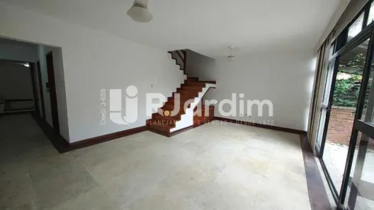 Casa de Condomínio com 4 Quartos à venda, 235m² no Alto da Boa Vista, Rio de Janeiro