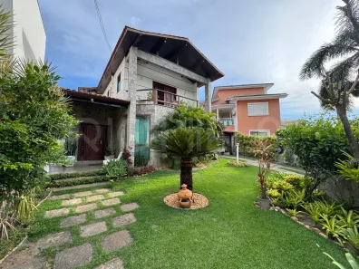 Casa com 4 Quartos à venda, 389m² no Camboinhas, Niterói