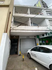 Apartamento com 2 Quartos para alugar, 65m² no Floresta, Porto Alegre