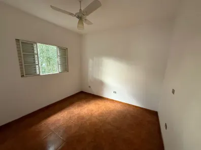 Casa com 1 Quarto para alugar, 35m² no Parque Peruche, São Paulo