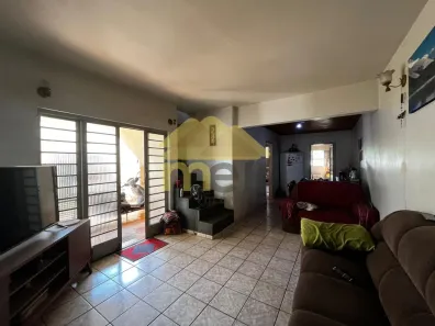 Casa com 3 Quartos à venda, 132m² no Vila Liberdade, Presidente Prudente