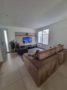 Sobrado com 4 Quartos à venda, 190m² no Vila Oliveira, Mogi das Cruzes
