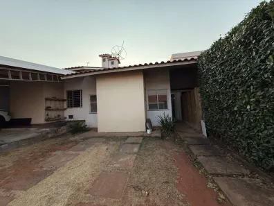 Casa de Condomínio com 3 Quartos à venda, 59m² no Jardim Gardênia, Goiânia