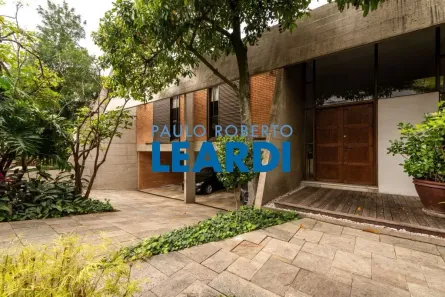 Casa com 4 Quartos à venda, 886m² no Pacaembu, São Paulo